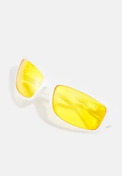 Pier One Unisex - Zonnebril -White 7 Pier One Unisex - Zonnebril -White -Pier One 06212ea48c0f4037abc6a62aa2c032d6