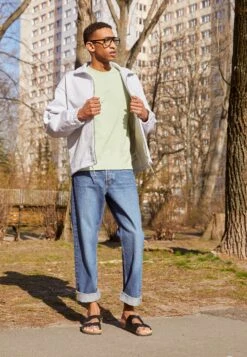 Pier One Unisex - Pantoffels - Black 10 Pier One Unisex - Pantoffels - Black -Pier One 21323aaf96c24ccbb412a95ef516eddd