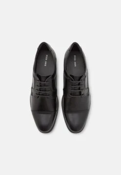 Pier One Unisex - Veterschoenen - Black 9 Pier One Unisex - Veterschoenen - Black -Pier One 2a5e56f0c8eb44968205fff40ce6efc1