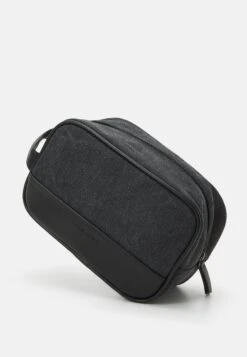 Pier One Unisex - Toilettas - Black 8 Pier One Unisex - Toilettas - Black -Pier One 674ff8504a974fd0a6613ac637df3a32