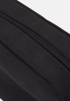 Pier One Toilettas - Black -Pier One 6b8bd890dcad4cf6adb25ca1146f7127