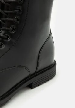Pier One Veterboots - Black 11 Pier One Veterboots - Black -Pier One 8ce9ba28be54459d9192e01fb209f620