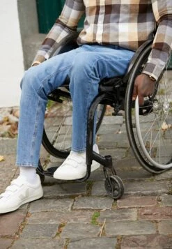 Pier One Straight Leg Jeans - Blue Denim