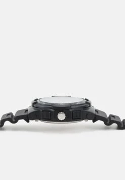 Pier One Digitaal Horloge - Black -Pier One 99f42e00e4e84d3ab001d2f6ecf13bd3