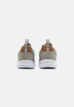 Pier One Sneakers Laag - Light Grey 8 Pier One Sneakers Laag - Light Grey -Pier One b32d823083954dad9c3bfe71ef720aca