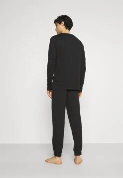 Pier One Pyjama - Black -Pier One b9b8fb88b64649ea840444d93817e424