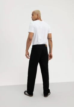 Pier One Relaxed Fit Jeans - Black Denim 8 Pier One Relaxed Fit Jeans - Black Denim -Pier One bf404b2702f147db8268635cd2118982