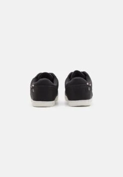Pier One Sneakers Laag - Black -Pier One dd1e0234af1f447085e5462bbb2e1c52