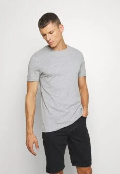 Pier One 7 Pack - T-Shirt Basic - White/Blue/Green 10 Pier One 7 Pack - T-Shirt Basic - White/Blue/Green -Pier One eda6b13a6c134a3f80a2d698b4ee4ee0