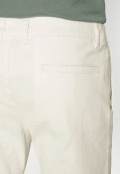 Pier One Chino - White -Pier One eeb5fc9811444f8fba403a1a0cd3e719