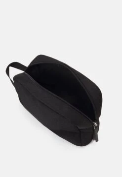 Pier One Toilettas - Black -Pier One f5c1775f4f7d4b7bb98a15ef62ac1603